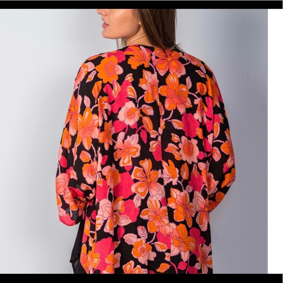 Floral print kimono - Picture 2 of 2